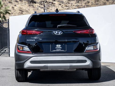Used 2023 Hyundai Kona SEL w/ Convenience Package FWD image 9