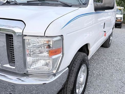 Used 2012 Ford E-250 and Econoline 250 w/ Commercial Cargo Van Pkg RWD image 35