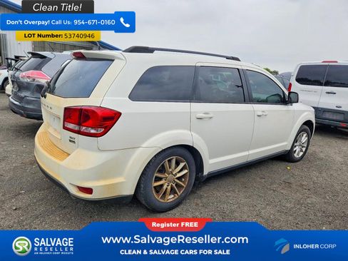 Used 2017 Dodge Journey SXT w/ Comfort/Convenience Group FWD image 4