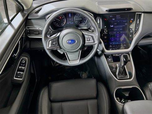 Used 2020 Subaru Outback Limited image 21