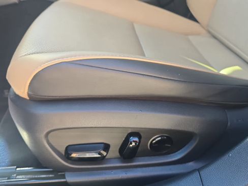 Used 2019 Lexus ES 350 w/ Premium Package image 18