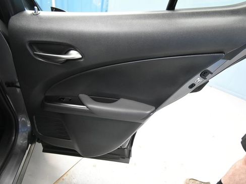 Used 2019 Lexus UX 250h image 27