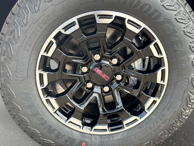 New 2026 GMC Canyon AT4 AWD/4WD image 10