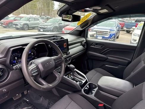 Used 2025 Chevrolet Colorado Trail Boss image 17