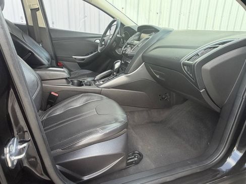 Used 2012 Ford Focus Titanium FWD image 15