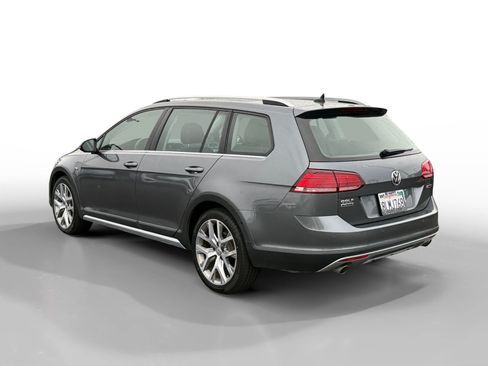 Used 2019 Volkswagen Golf Alltrack SE AWD/4WD image 3