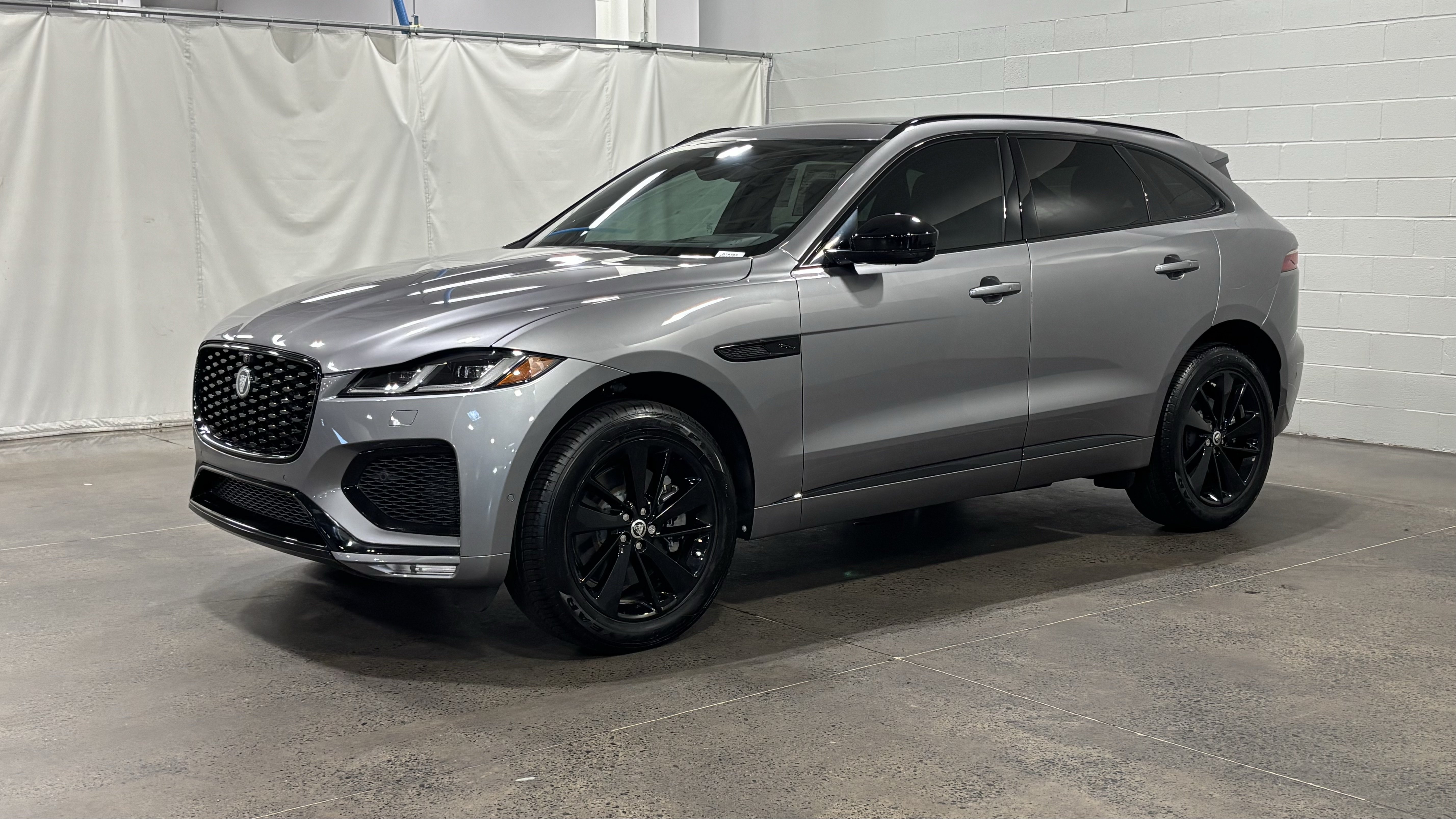 New 2026 Jaguar F-PACE R-Dynamic S AWD/4WD image 1