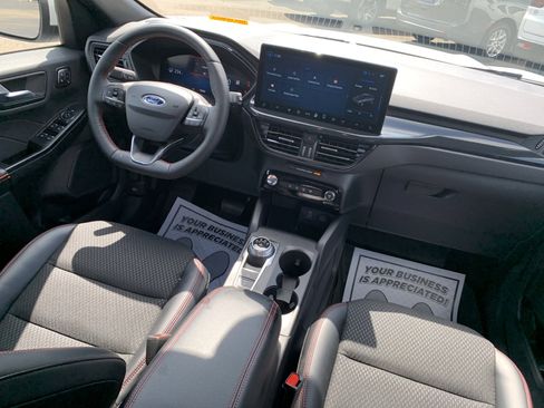 Used 2025 Ford Escape ST-Line Elite AWD/4WD image 43