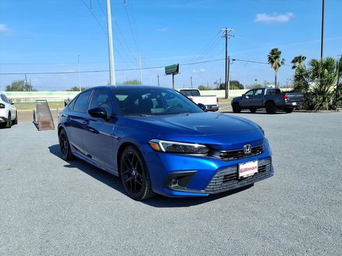 Used 2022 Honda Civic Sport image 2