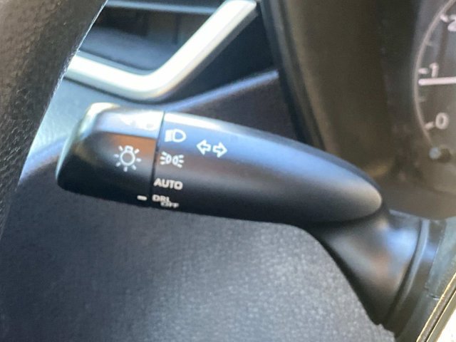 Used 2023 Toyota Corolla LE FWD image 19