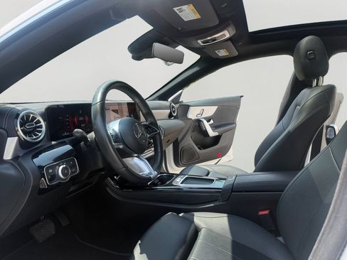 Used 2025 Mercedes-Benz CLA 250 4MATIC image 9