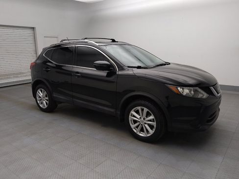 Used 2018 Nissan Rogue Sport SV image 11