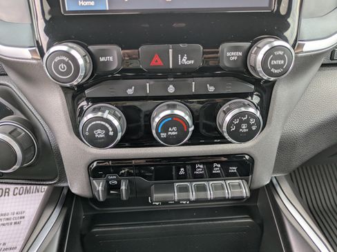 Used 2025 RAM 1500 Big Horn image 25