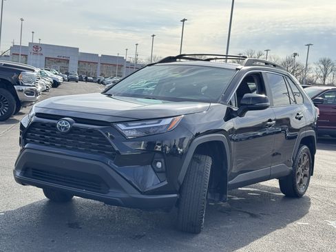 Used 2024 Toyota RAV4 AWD Hybrid image 15