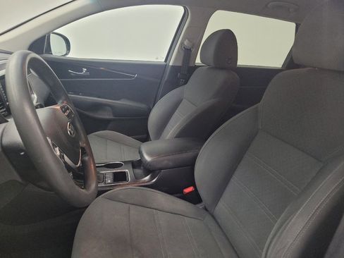 Used 2020 Kia Sorento LX FWD image 17