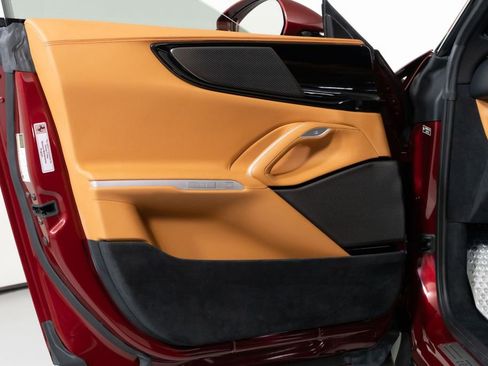 Used 2025 Ferrari Purosangue AWD/4WD image 24