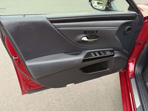 Used 2023 Lexus ES 350 Premium image 12