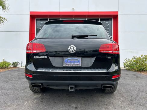 Used 2011 Volkswagen Touareg Sport AWD/4WD image 5