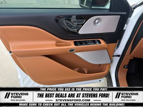 Used 2024 Lincoln Aviator Black Label w/ Jet Package AWD/4WD image 20