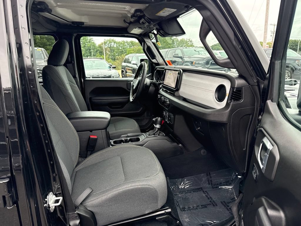 Certified 2024 Jeep Wrangler Unlimited Sport AWD/4WD image 24