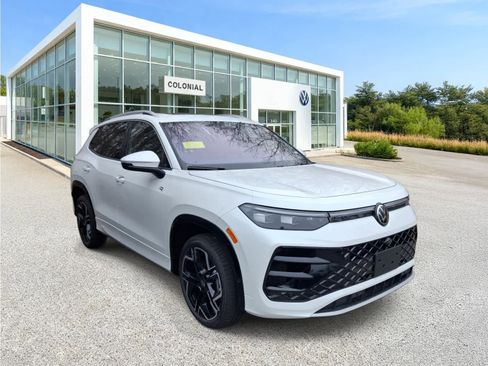 New 2026 Volkswagen Tiguan SEL R-Line AWD/4WD image 5