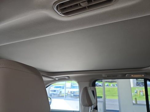 Used 2024 Ford Expedition Limited AWD/4WD image 13