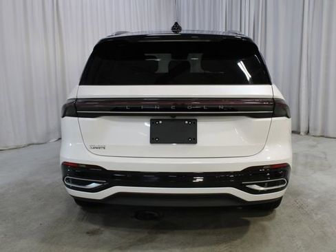 New 2026 Lincoln Nautilus Reserve image 25