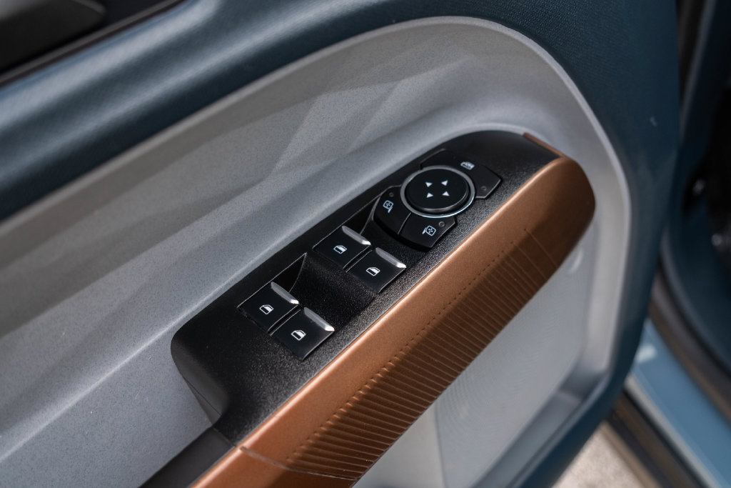Certified 2023 Ford Maverick Lariat FWD image 12