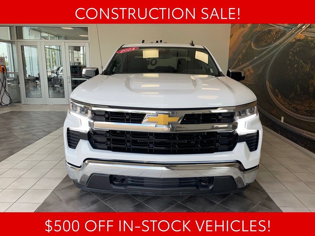 Used 2024 Chevrolet Silverado 1500 LT AWD/4WD image 3