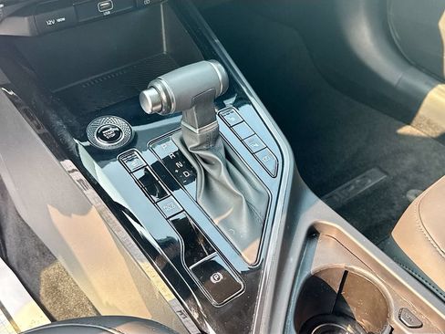 Certified 2025 Kia Niro EX FWD image 20