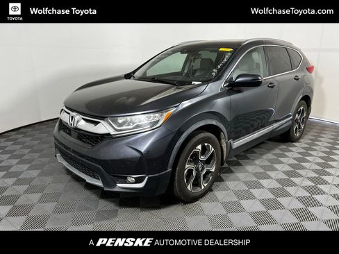Used 2018 Honda CR-V Touring image 1