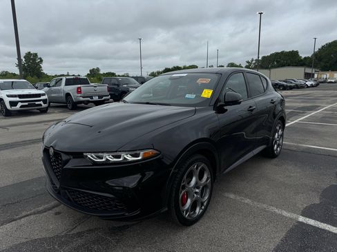 Used 2024 Alfa Romeo Tonale Veloce w/ Active Assist Package AWD/4WD image 4
