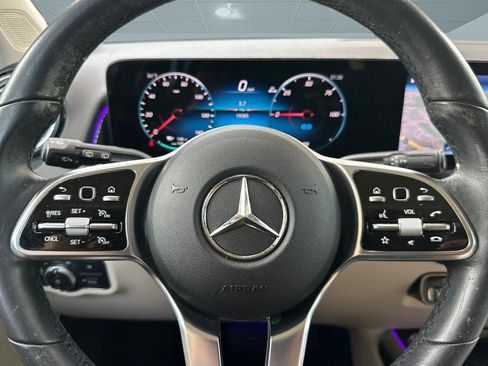Certified 2023 Mercedes-Benz EQB 300 4MATIC image 11