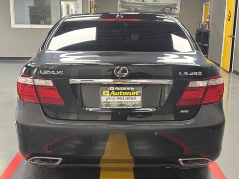 Used 2009 Lexus LS 460 AWD w/ Comfort Seating Pkg image 4