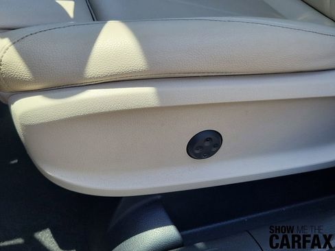 Used 2021 Mercedes-Benz GLB 250 image 21