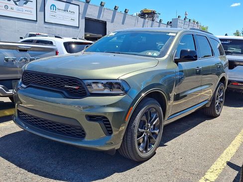 Used 2026 Dodge Durango GT w/ Blacktop Package AWD/4WD image 3