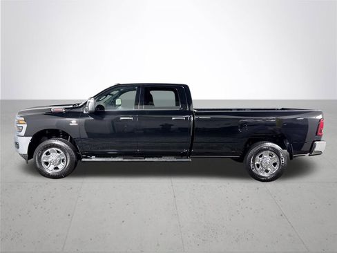 New 2026 RAM 3500 Tradesman AWD/4WD image 9
