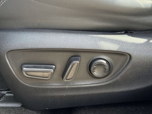 Used 2021 Toyota RAV4 XLE Premium FWD image 27
