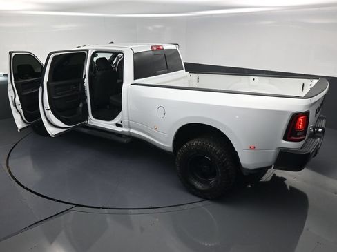 Used 2025 RAM 3500 Tradesman AWD/4WD image 21