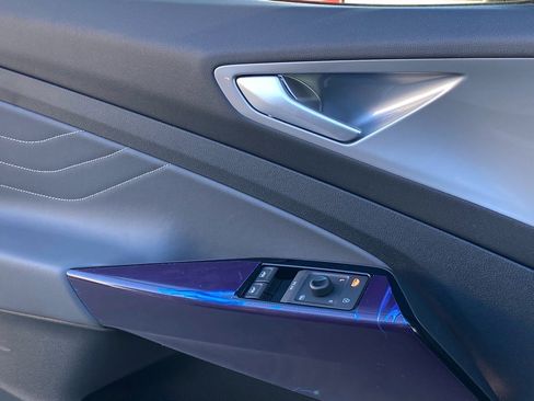 New 2025 Volkswagen ID.4 Pro S image 12
