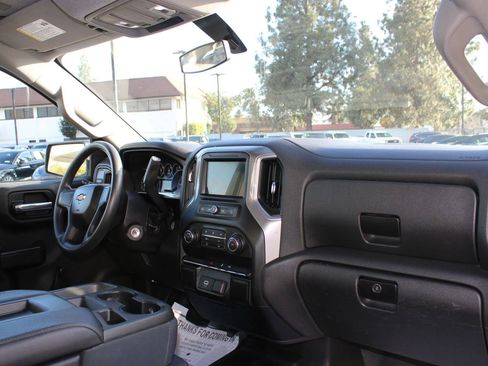 Used 2019 Chevrolet Silverado 1500 W/T w/ Trailering Package image 23