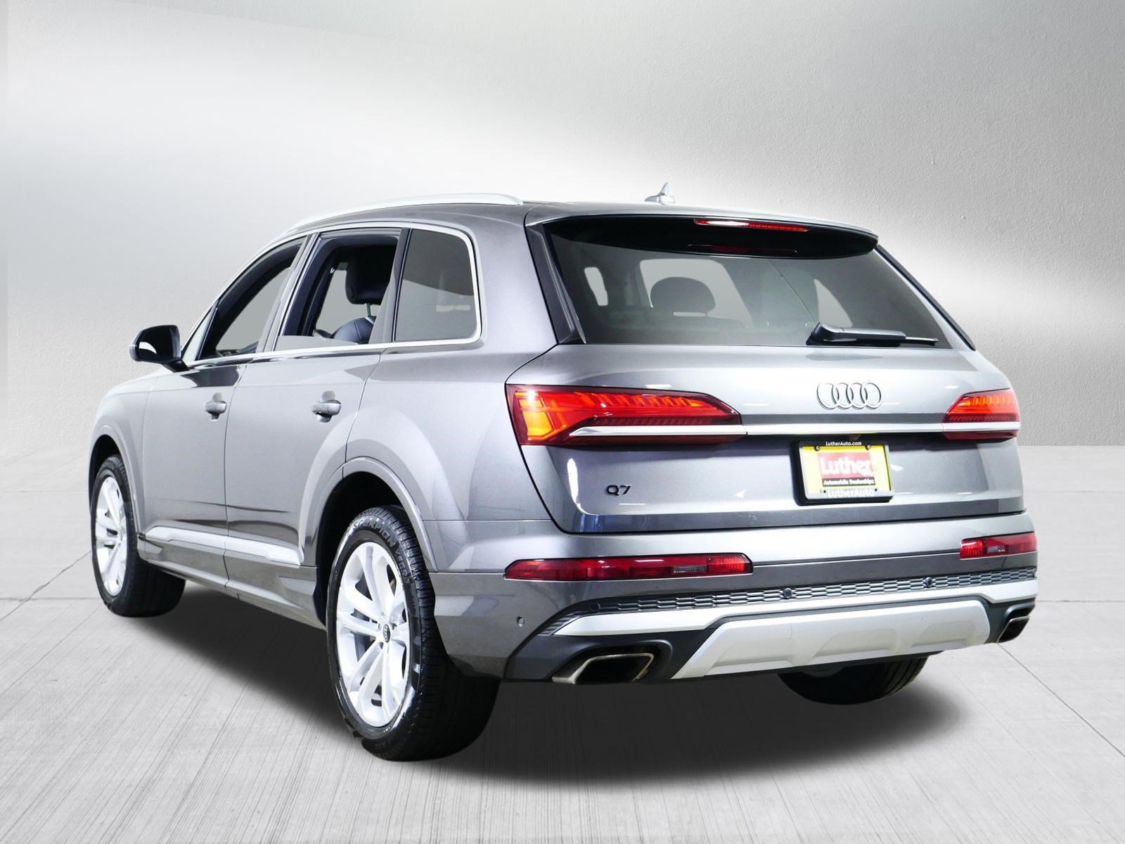 Certified 2025 Audi Q7 3.0T Premium Plus AWD/4WD image 5