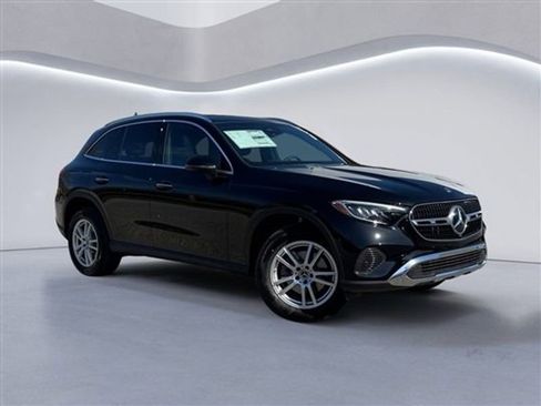 New 2025 Mercedes-Benz GLC 300 4MATIC image 2