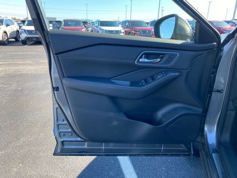 New 2026 Nissan Rogue Platinum w/ Platinum Premium Package image 12