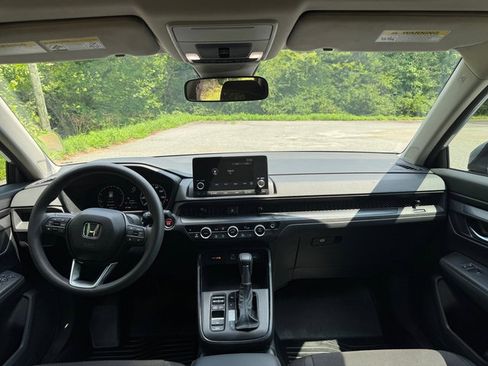 Used 2023 Honda CR-V EX image 10