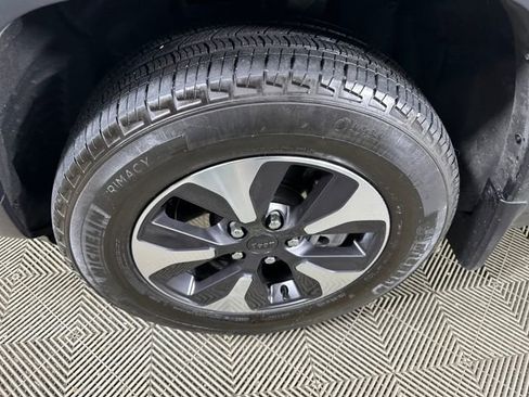 Used 2023 Jeep Grand Cherokee 4WD 4xe w/ Luxury Tech Group II image 10