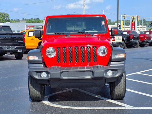 Used 2019 Jeep Wrangler Sport AWD/4WD image 31