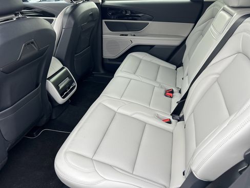 Used 2026 Lincoln Nautilus Premier w/ Jet Appearance Package image 13