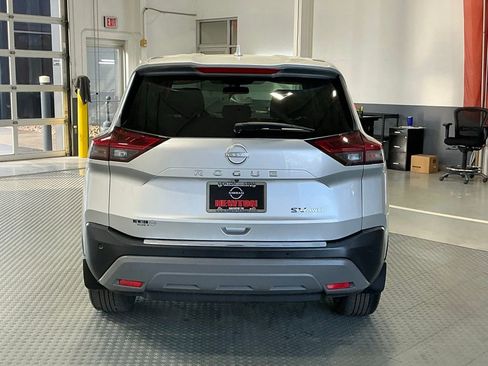 Used 2023 Nissan Rogue SV image 24