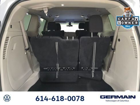 Used 2022 Chrysler Voyager LX image 24